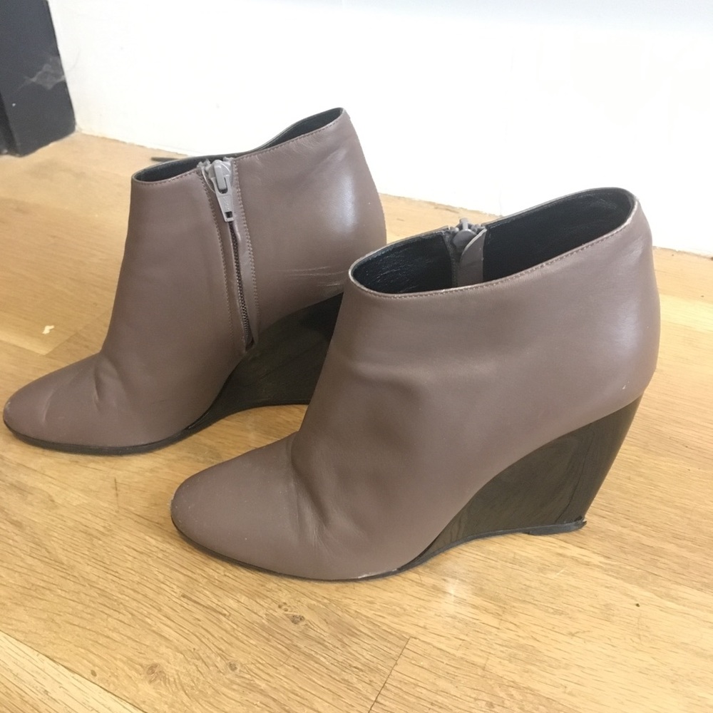 Pierre Hardy Gray leather Wedge Bootie size 39
